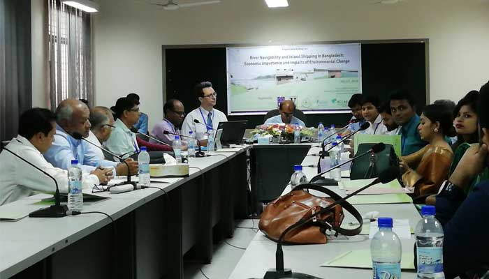 Discussion at workshop on River Navigation and Inland Shipping in Bangladesh